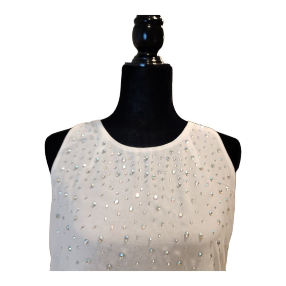 NWT Women's Jennifer Lopez White Blouse w/Rhinestone Accents Size: Small - Picture 3 of 11